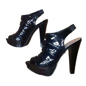 CITY STREETS SHINY BLACK PLATFORM SANDALS SIZE 9